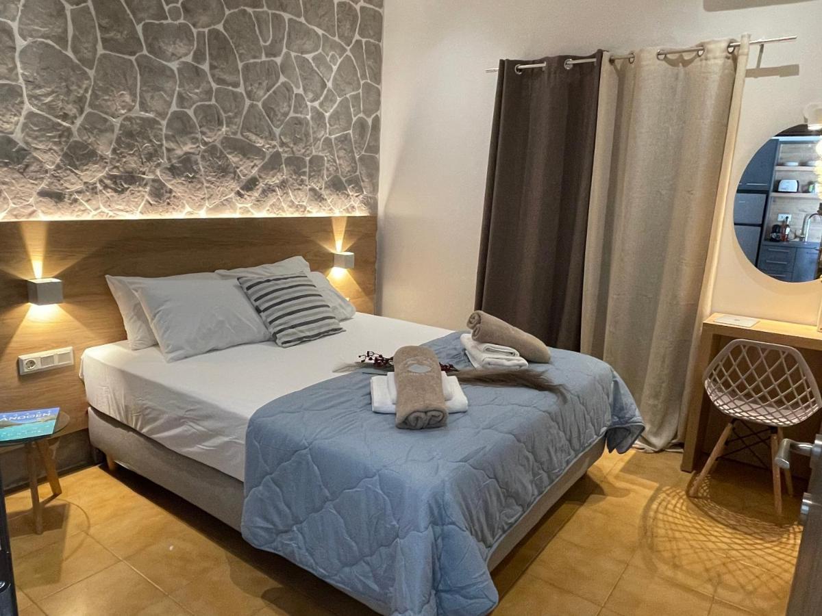 Vladimiros Apartments バルバティ エクステリア 写真