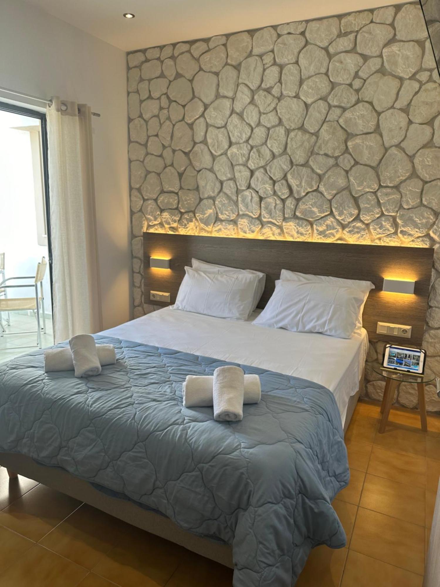 Vladimiros Apartments バルバティ エクステリア 写真