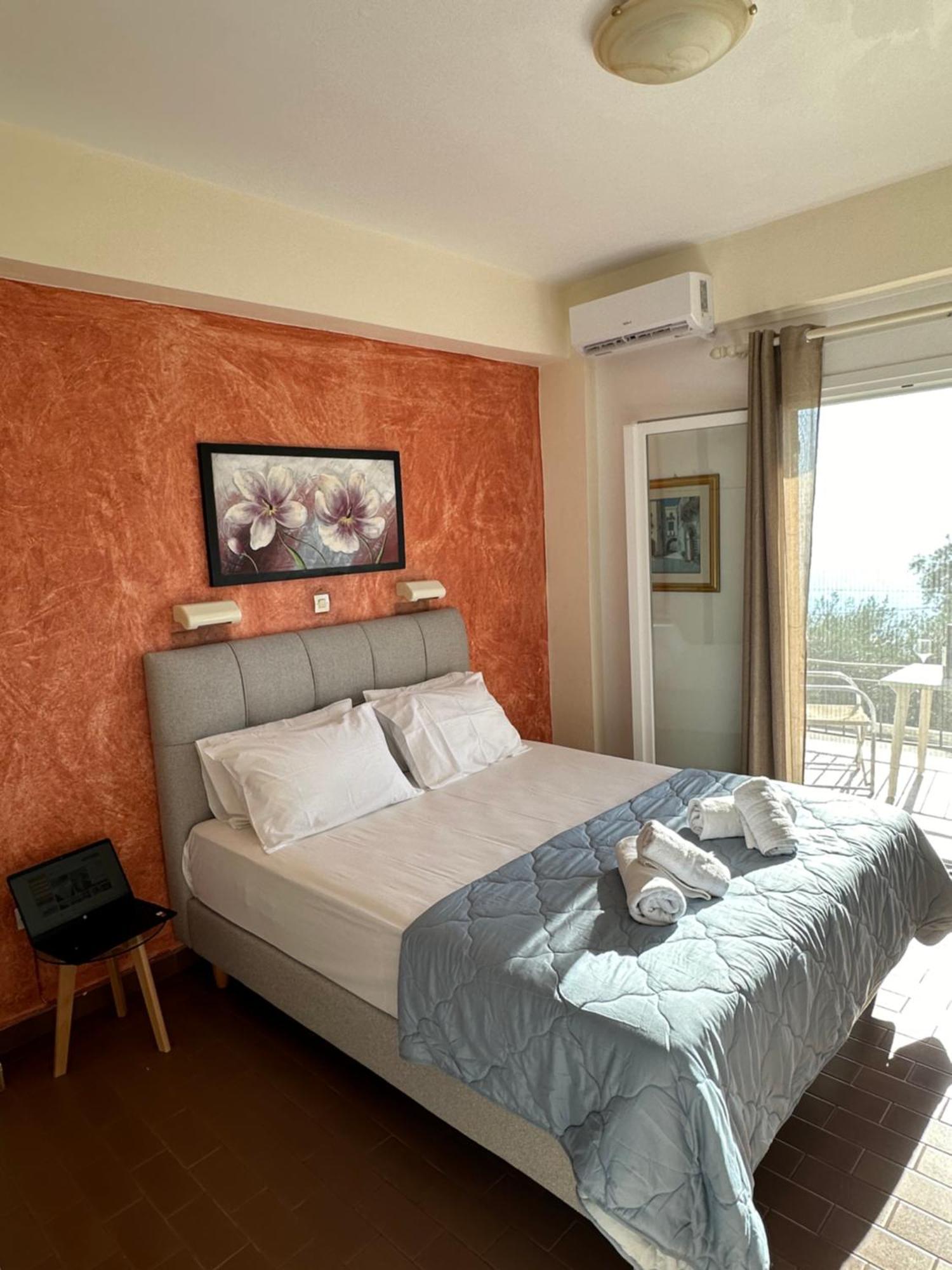 Vladimiros Apartments バルバティ エクステリア 写真