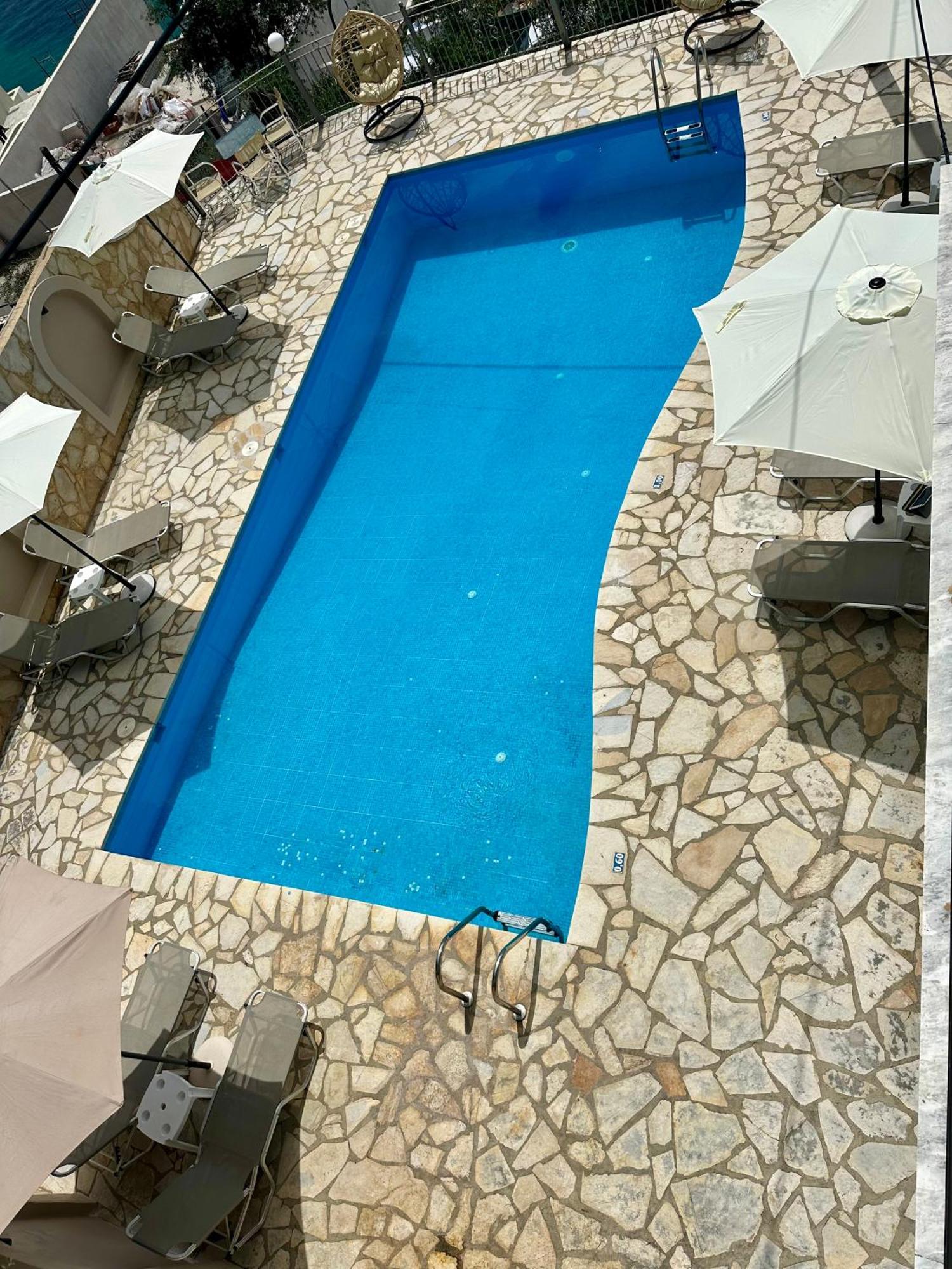 Vladimiros Apartments バルバティ エクステリア 写真
