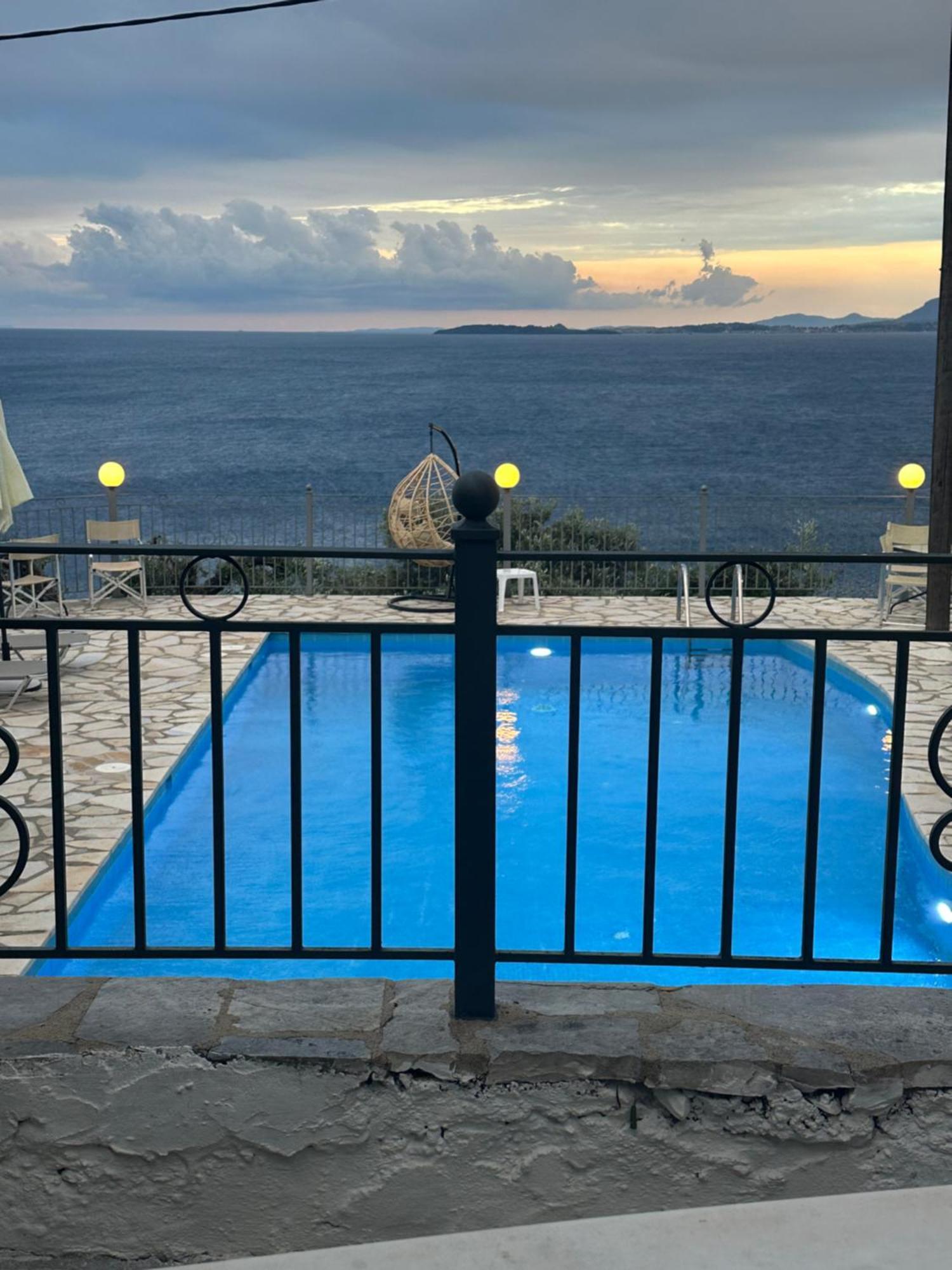 Vladimiros Apartments バルバティ エクステリア 写真